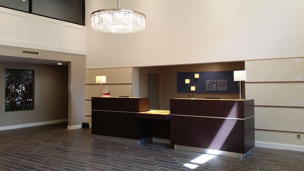 Holiday Inn Express Janesville-I-90 & Us Highway 14 By Ihg Esterno foto