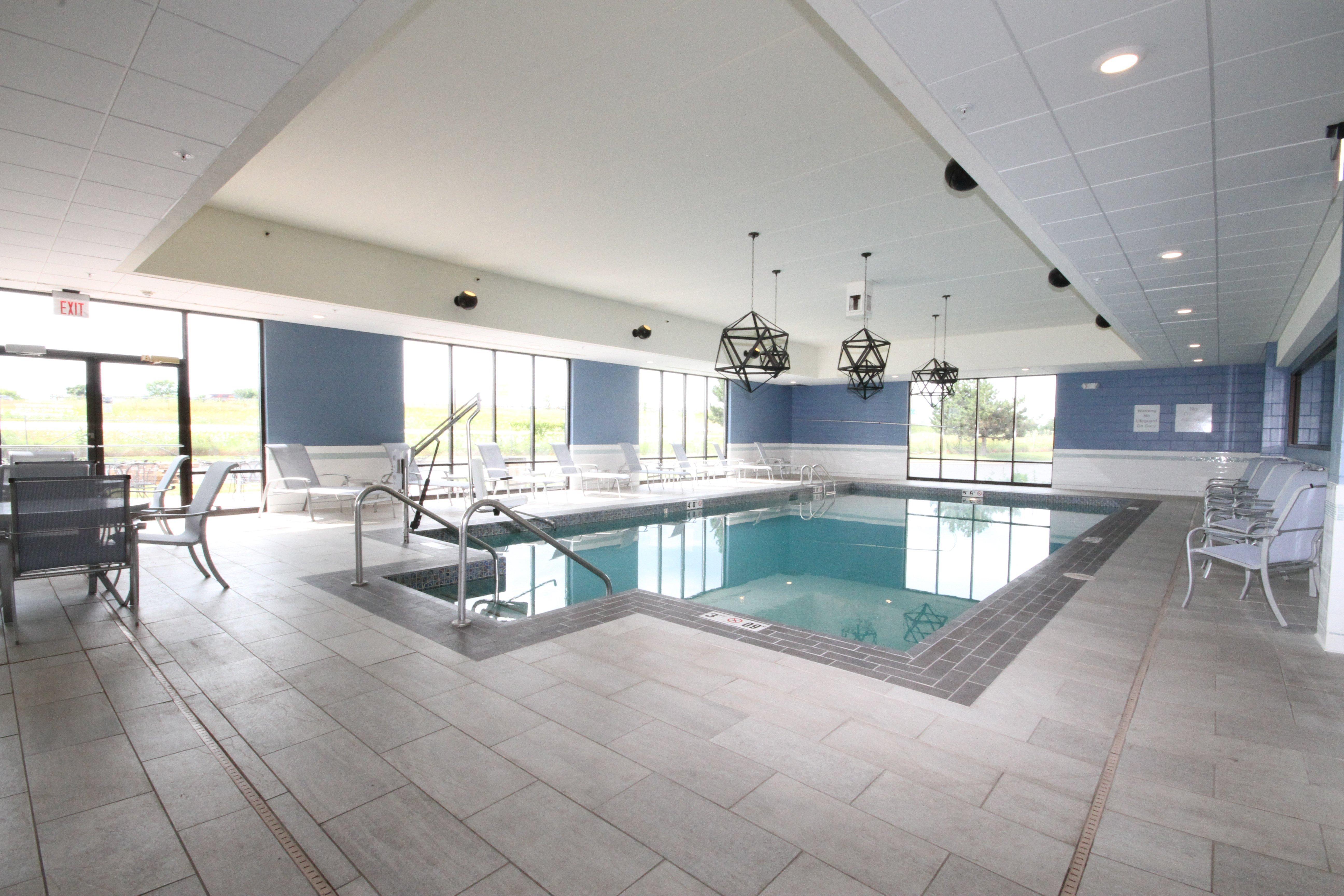 Holiday Inn Express Janesville-I-90 & Us Highway 14 By Ihg Esterno foto